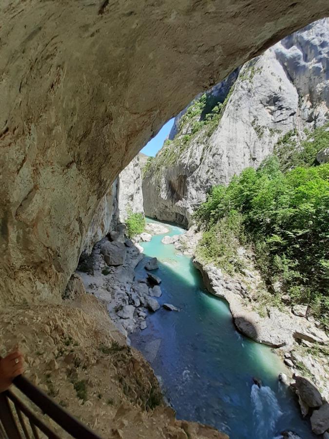 Camping Les Lavandes, กาสเตลลาน ภายนอก รูปภาพ