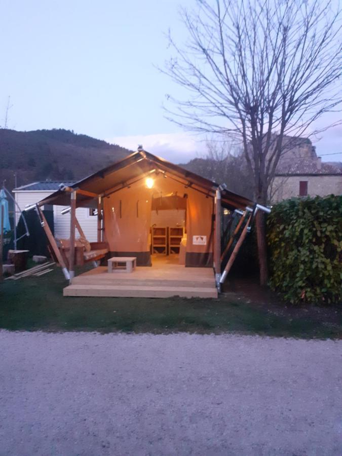 Camping Les Lavandes, กาสเตลลาน ภายนอก รูปภาพ
